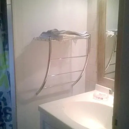 Maison D'une Chambre A Marie De Re A 600 M De La Plage Avec Terrasse Amenagee Et Wifi